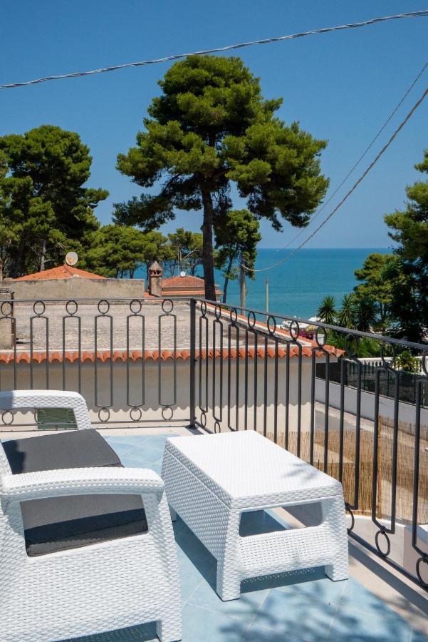 Park Hotel Villa Maria San Menaio Exteriör bild
