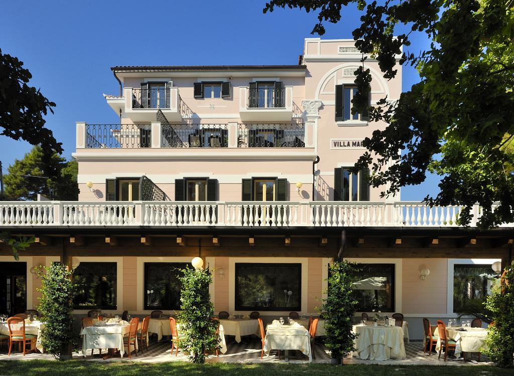 Park Hotel Villa Maria San Menaio Exteriör bild
